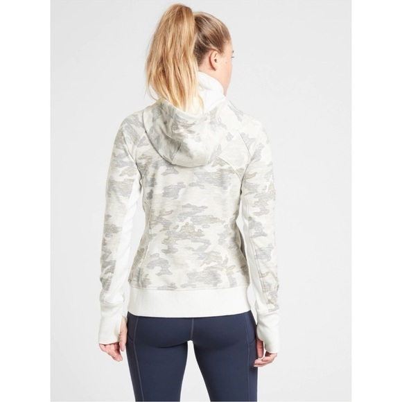 Athleta Womens Triumph Printed Hoodie in Grey Gypsum Camo Size Large Thumb Holes - Picture 2 of 16